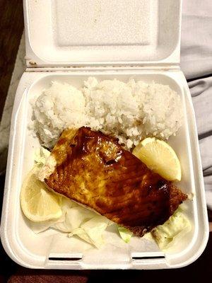 Grilled salmon with teriyaki sauce, double rice (no mac salad)