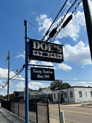 Doe's Eat Place JacksonTN