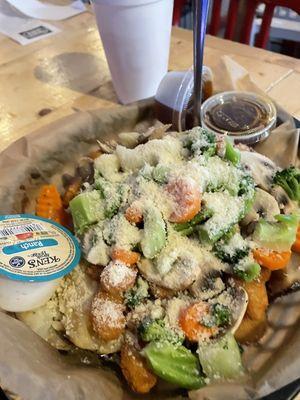 Build your own potato with mixed veggies, mushrooms, popcorn shrimp & Parmesan. Garlic sauce on the side.