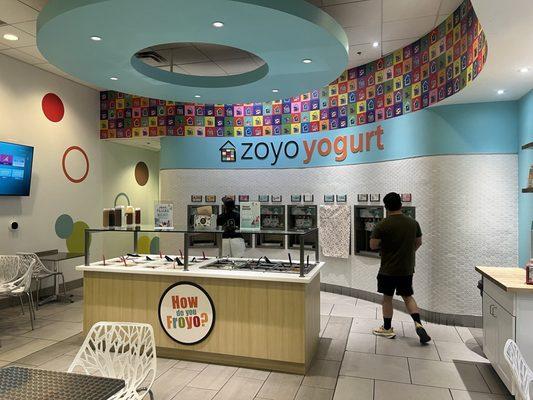 Zoyo Neighborhood Yogurt