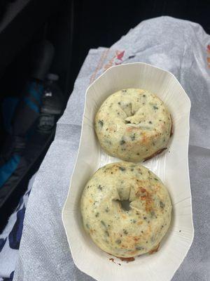 Spinach and cheese omelette bites