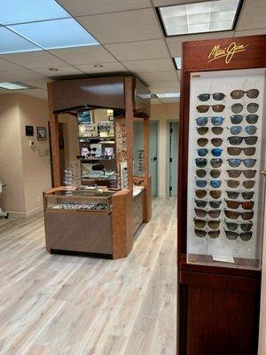 Optical Section carrying Tom Ford, Maui Jim and Ray Ban