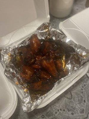 Kickin Bourbon Wings (10-Piece)