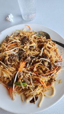 Beef pad thai