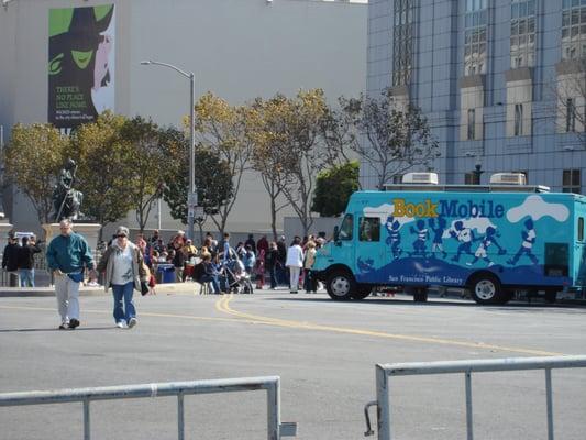 San Francisco Public Library Bookmobile