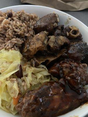 Oxtails, Jerk Chicken, Rice & Peas and Veggies