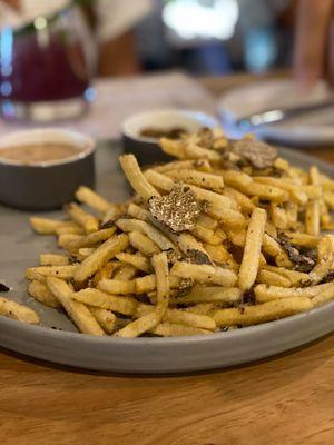 "Actual Truffle Fries" were UNREAL - $25 dollar fries worth every dime and calorie.