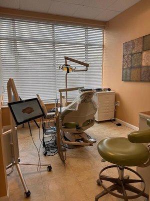 Crystal Dental Design