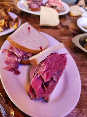 Corn beef on rye bread