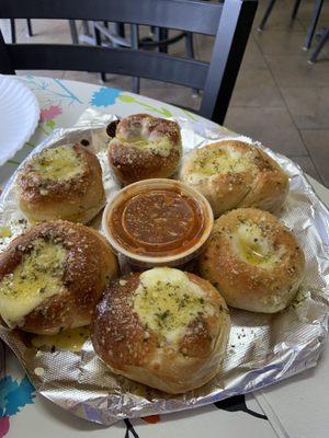 Garlic knots with cheese!