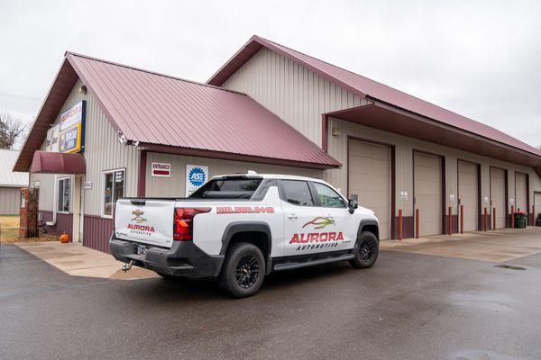 Outside photos with the shop truck!