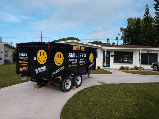 Helpful Dumpster in Tampa! At your service. Just call & we deliver our dumpster to your door! Or driveway if you prefer...