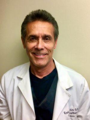 Dr Rudy Soto specializes in craniofacial pain and disorders of the joint (TMD/TMJ).