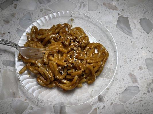 Delicious noodles her daughter made and gave me some to try