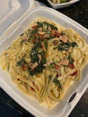 Fettuccini Smoked Salmon