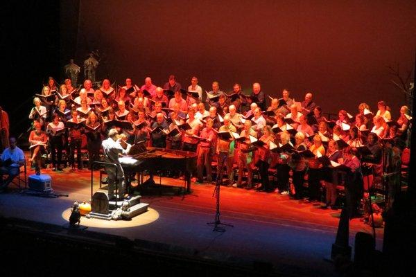 85 member community choir under the direction of Jeremiah Kraniak.