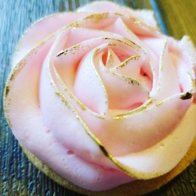 Pink w/gold edging buttercream sugar cookie