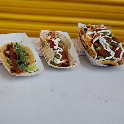 Street taco, flour taco, and Nachos