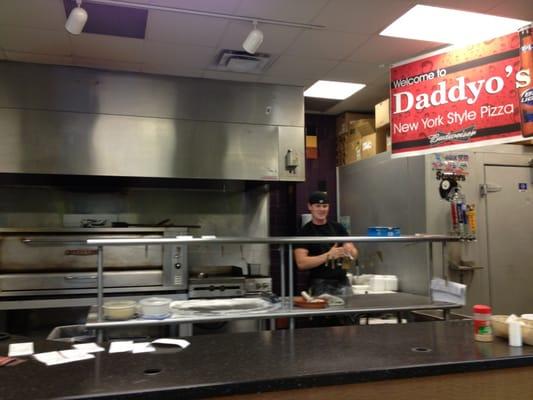 Daddyo's Pizza is the Perfect LOCAL pizzeria ! Reminds me of living in New York !  We visit or order in once a week!