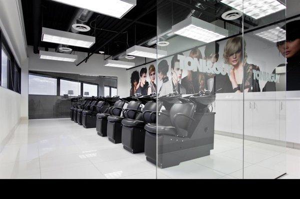 Cosmetology School