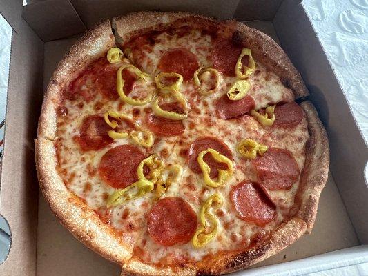 Small Pizza with Pepperoni and Banana Peppers