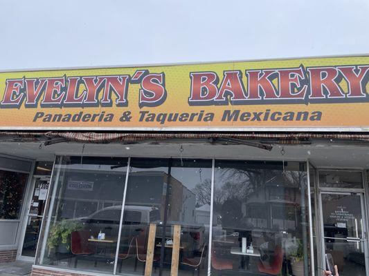 Evelyn's Bakery