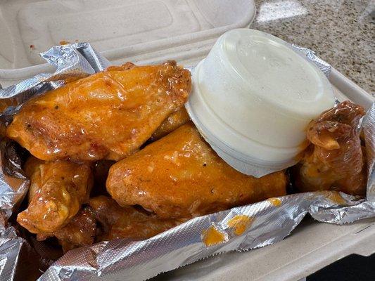 Medium buffalo wings