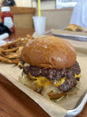 Cheddar Bacon Burger - double patty