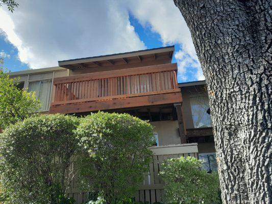 Commercial deck construction  redwood. Pleasant Hill Ca.