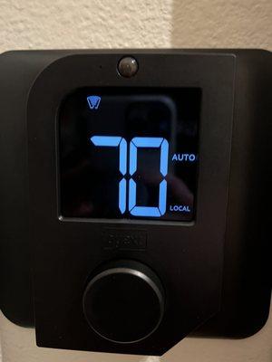 Horrible new a/c operating system... worst tech I have ever encountered. Plus it doesn't work correctly and my apartment is always hot now.