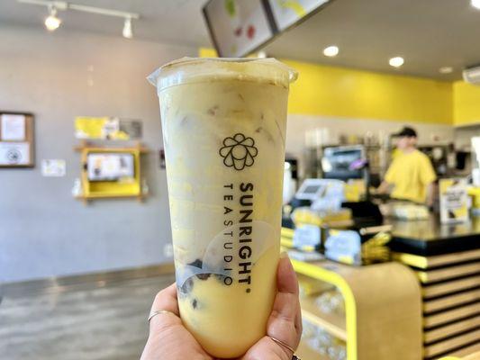 Crème Brûlée Boba Milk. Chose oat milk and 50% sweetness. Theres a little bit of tanginess & caramel flavors. Boba is perfection.