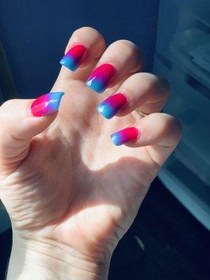 Acrylic ombré nails