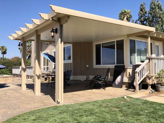 Solid Top Patio Cover with
Recessed Lights with Dimmer
Post Lights