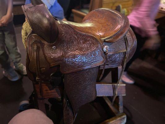 Saddle