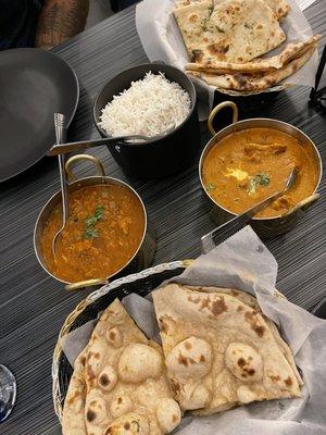 Butter Chicken, Desi Chicken Curry (Boneless), Tandoori Roti (With Butter), Garlic Naan