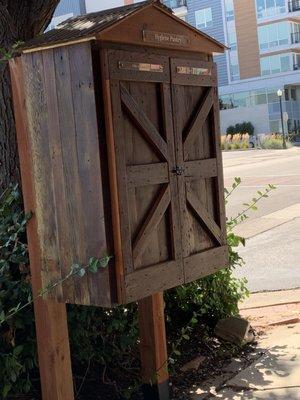 Hygiene pantry outside