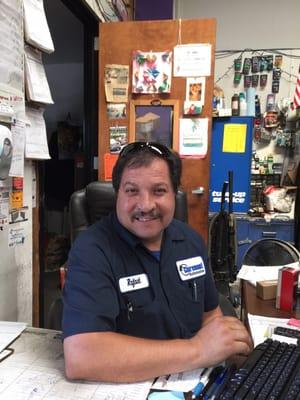 Rafael runs such a professional and friendly auto repair shop on Claremont in San Mateo!