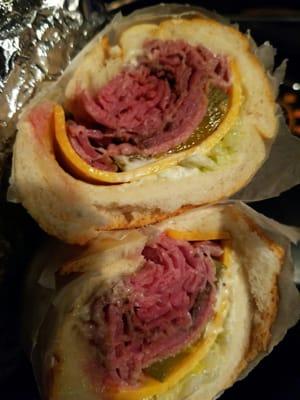 Roast Beef& Cheddar Hero