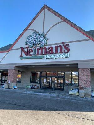 Neiman's Family Market St. Clair