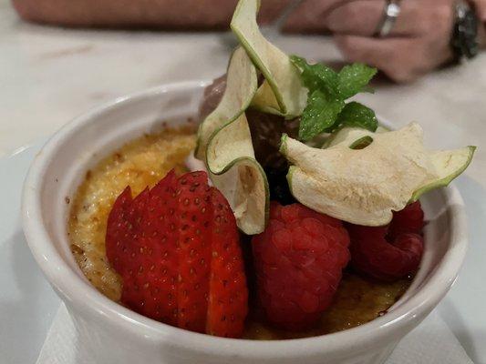 Creme brûlée with fruit.