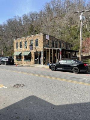 The Main Steet Cafe is just past the stop light on your right as you come down from US 25. Check out the stone construction.