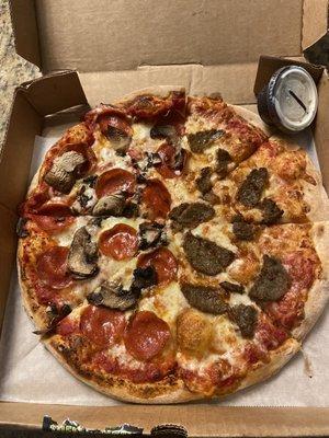 Half meatball half pepperoni and mushrooms with ranch on the side