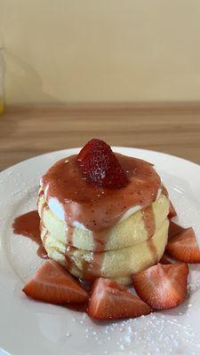 strawberry soufflé pancakes