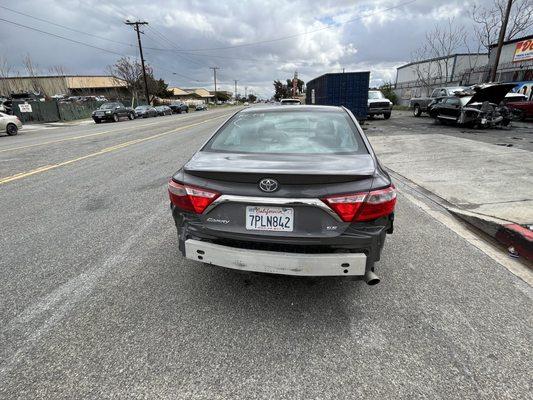 2016 Toyota Camry SE 4cylinder gas parting out