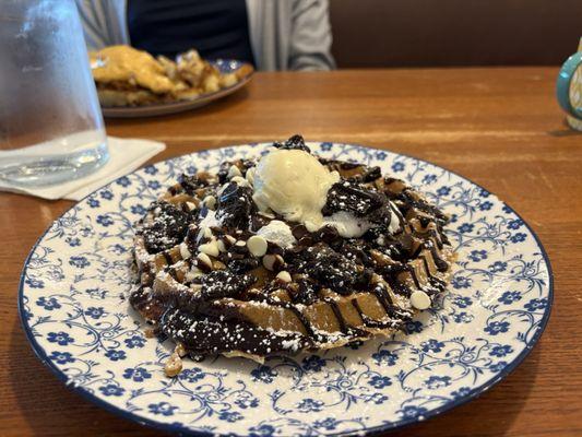 Honey Berry Pancakes and Cafe