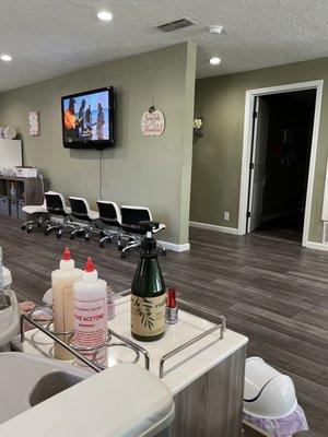 TJ Nails & Spa