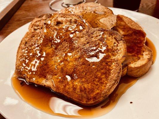 Savory French toast with hot maple syrup