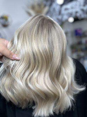 What are your blonde dreams? 
We can help!