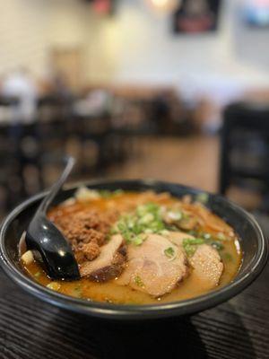 Spicy Curry Ramen w/2 pieces Charsui