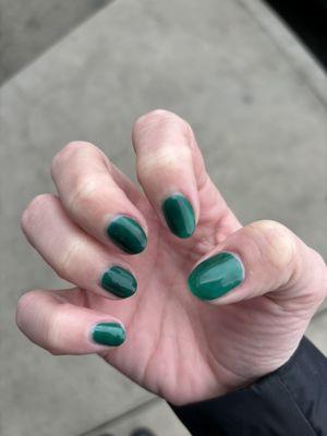 green nails